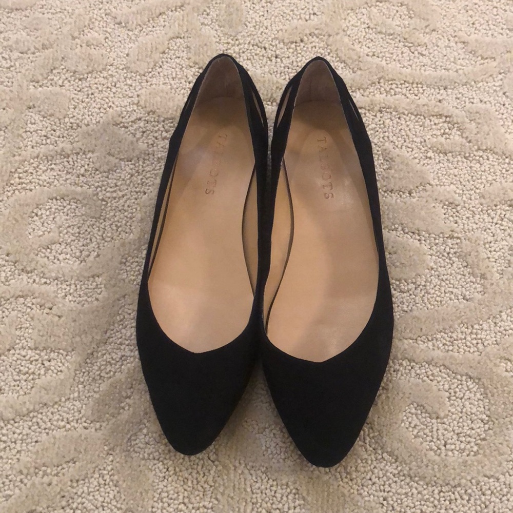 Talbots eyelet black flats